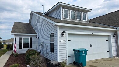 Building Photo - 1799 Berkley Village Loop