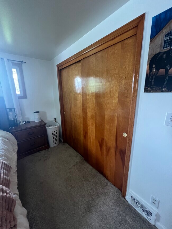 Foto del edificio - 34 E Drullard Ave