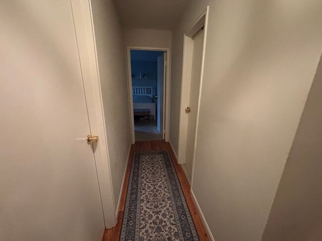 Building Photo - 304 Regency Park Dr