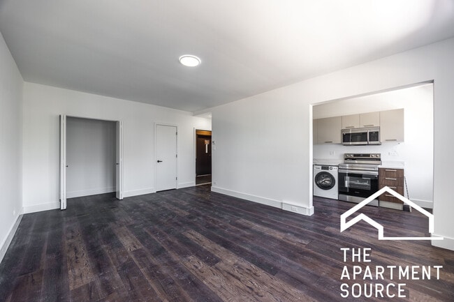 Photo - 1553 W Hollywood Ave Apartment