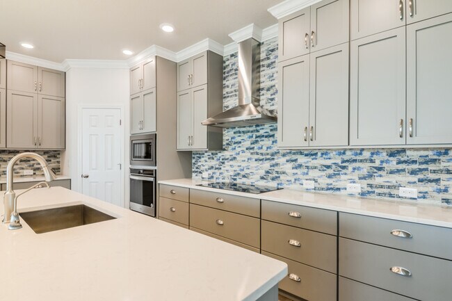 Building Photo - 5414 Gavella Cove