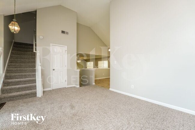 Foto del edificio - 6388 Phillips Ct