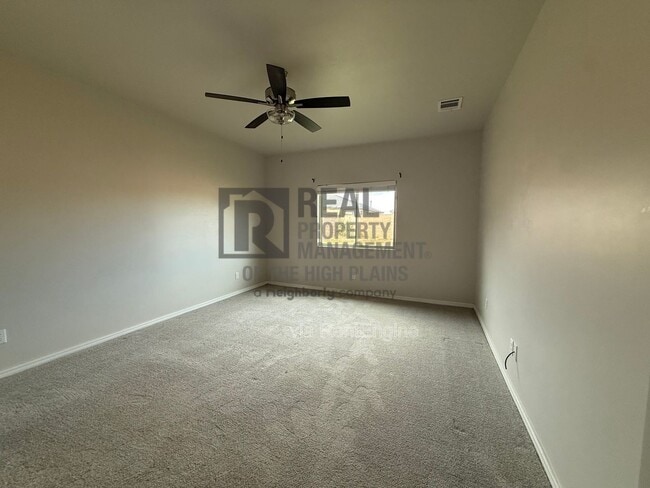 Foto del edificio - 1426 Fume Blvd