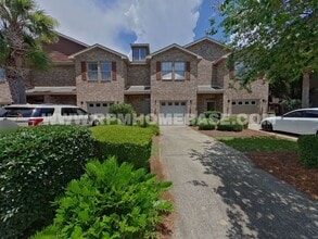 Building Photo - 8866 Sanderling Ln