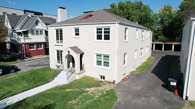 Foto del edificio - 411 S 38th Ave
