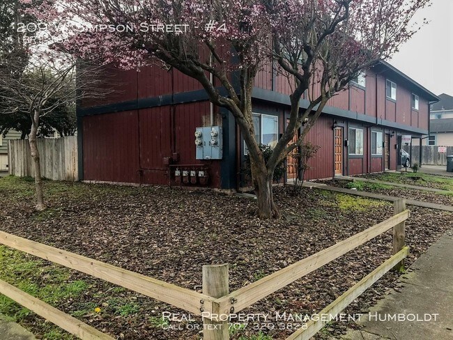 Building Photo - 209 W Simpson St