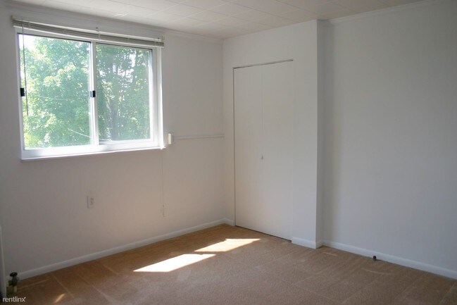 Building Photo - 3 br, 1 bath Apartment - 4721 Maripoe St