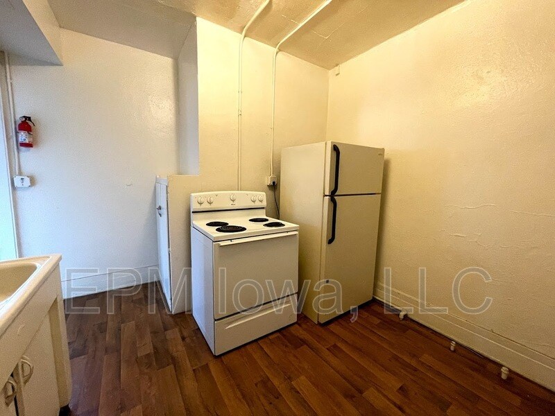 Primary Photo - 803 W 4th St