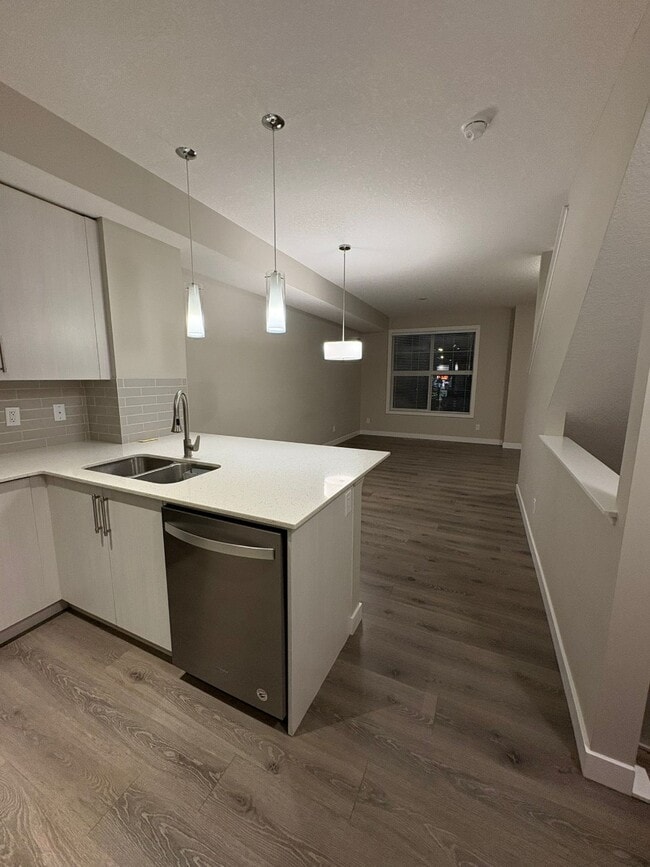 Building Photo - 50 Legacy Path SE