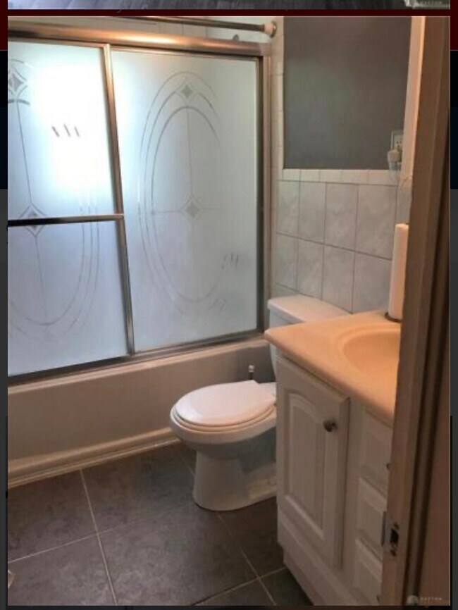 Foto del edificio - 1823 Rutland Dr