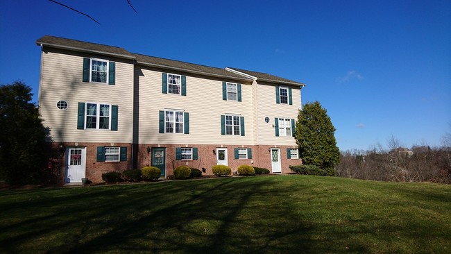 Building Photo - 518 bush way