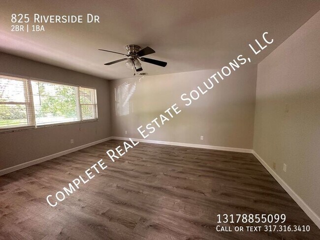 Building Photo - Now Showing this  2 bedroom, 1 bath duplex...