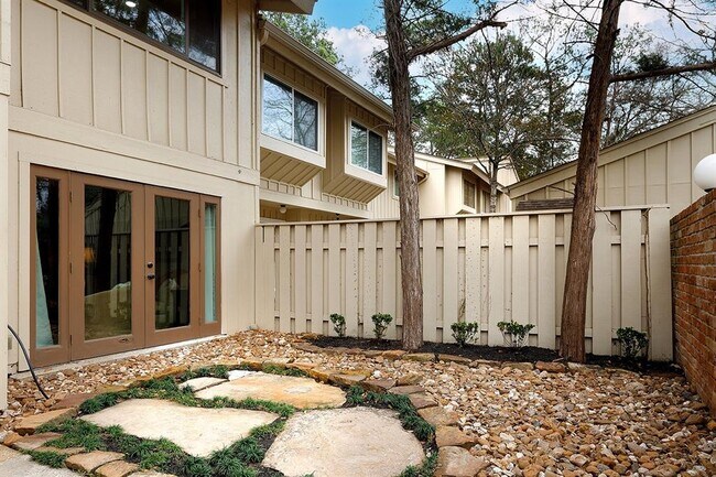 Building Photo - 2209 W Settler's Way