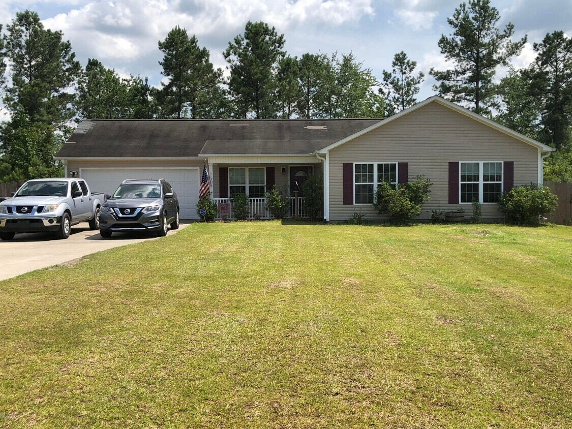 190 Ashbury Park Ln, Richlands, NC 28574 House Rental in Richlands