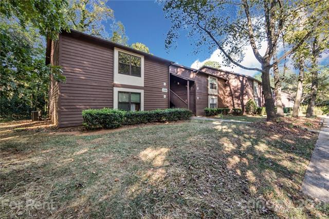 Building Photo - 2501 Kilborne Dr