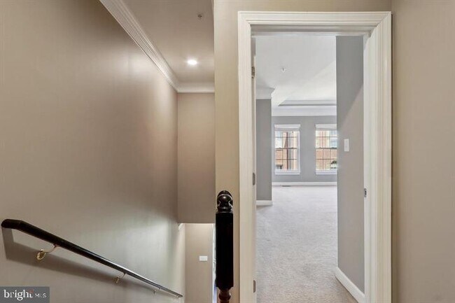 Foto del edificio - 5615 Harrington Falls Ln