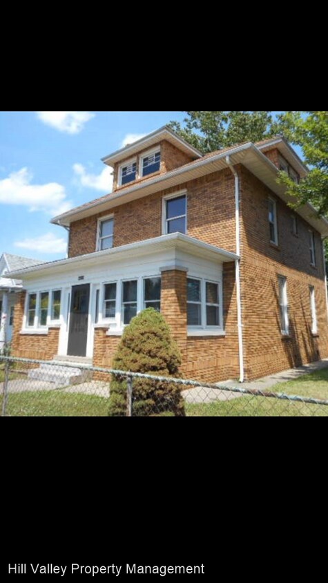 Primary Photo - 605 N 13th St