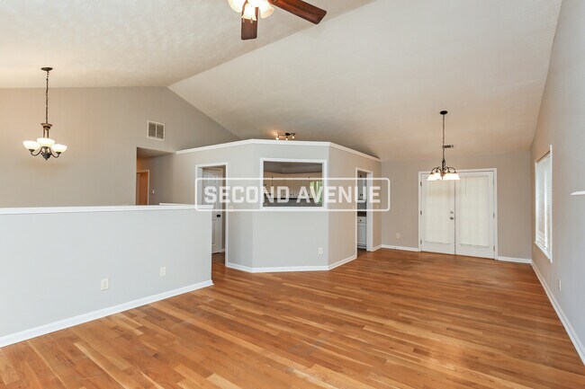 Building Photo - 697 Melrose Trace