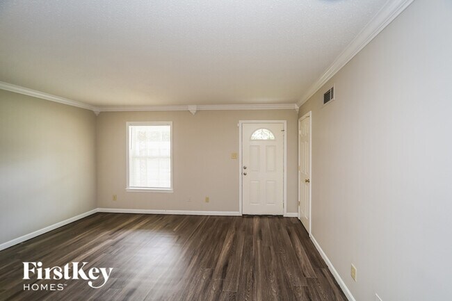 Building Photo - 4158 Parkchester Ave