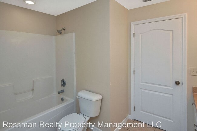 Building Photo - 3 br, 2 bath House - 1014 Kismet Pkwy E