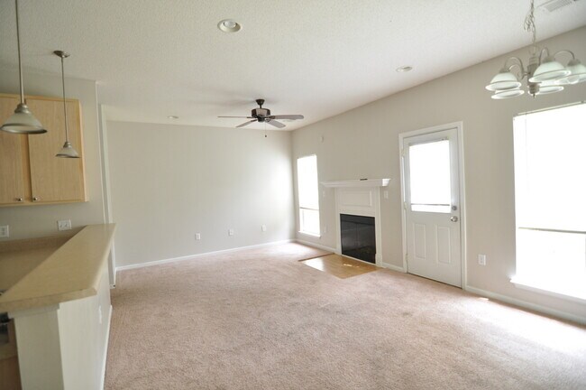 Foto del edificio - 44 Pine Meadows Cir