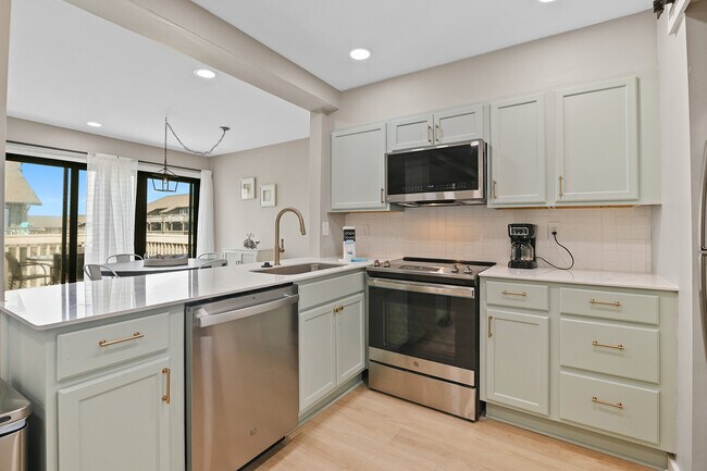 Foto del edificio - 9661 Shore Dr