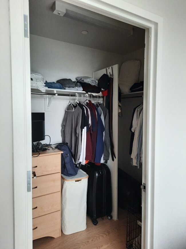 walk in bedroom closet - 4428 Purves St
