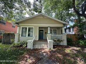 Building Photo - 2877 Sydney St