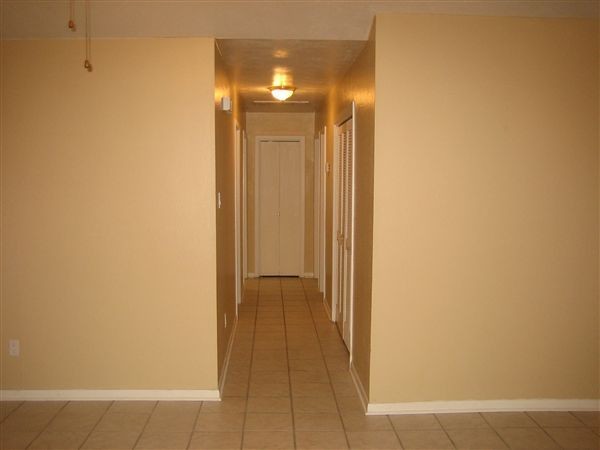 Building Photo - 1204 S Dexter Dr