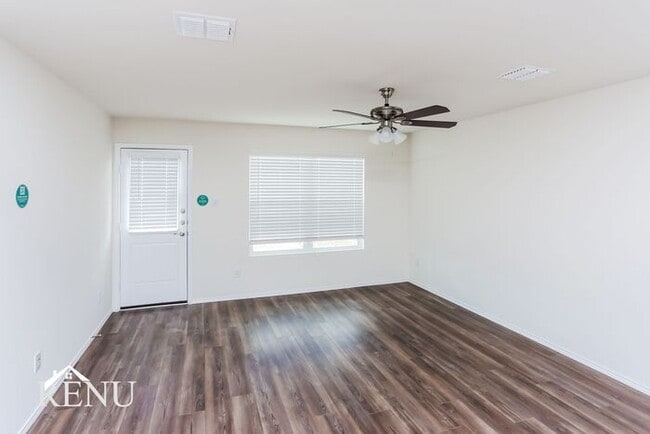 Building Photo - 4210 Cicada Ct