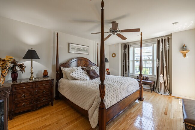 Foto del edificio - 3921 Liesfeld Pl