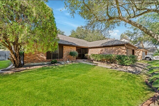 Foto del edificio - 22018 Silver Lode Dr