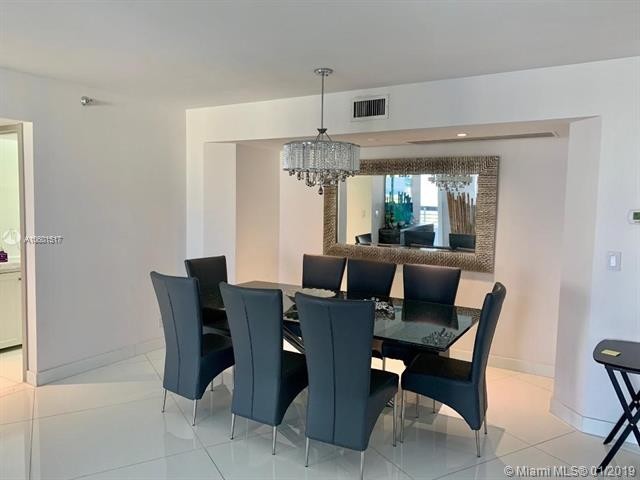 Foto del edificio - 19195 NE 36th Ct