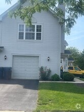 Building Photo - 2544 Dickens Dr