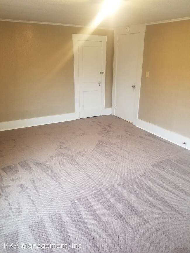 Building Photo - 5 br, 2 bath House - 919 S Seneca Ave