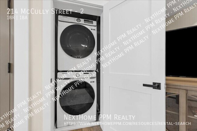 Foto del edificio - 214 McCully St