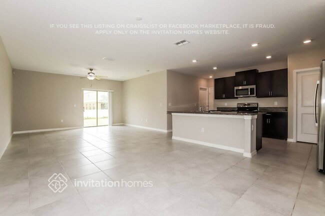 Foto del edificio - 2178 Jungle Dr