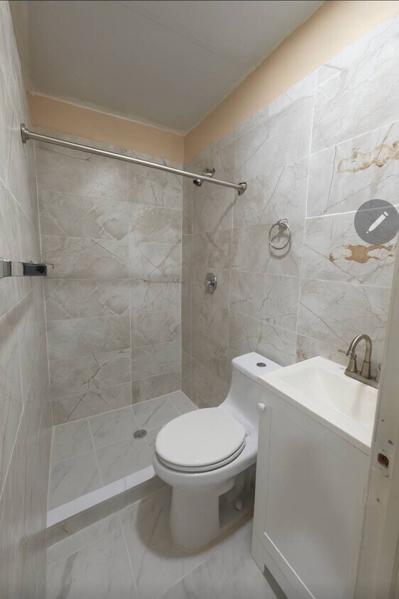 Foto principal - 8181 8181 Northwest South River Dr