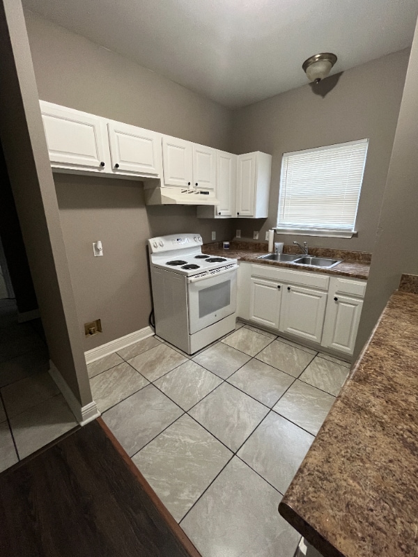 Building Photo - 1916 Eagle St