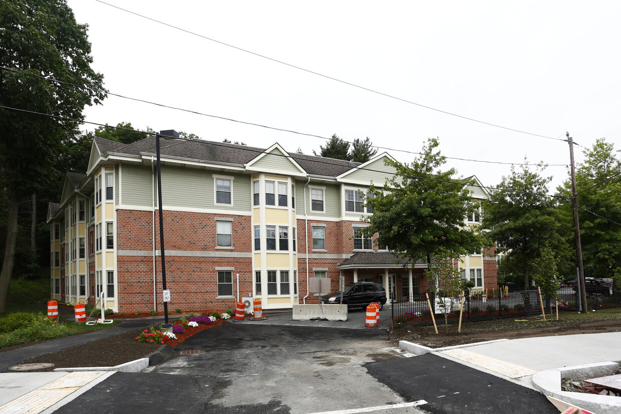 Building Photo - Franklin Park Villa