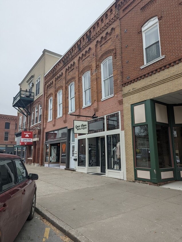 Primary Photo - Fayette Square