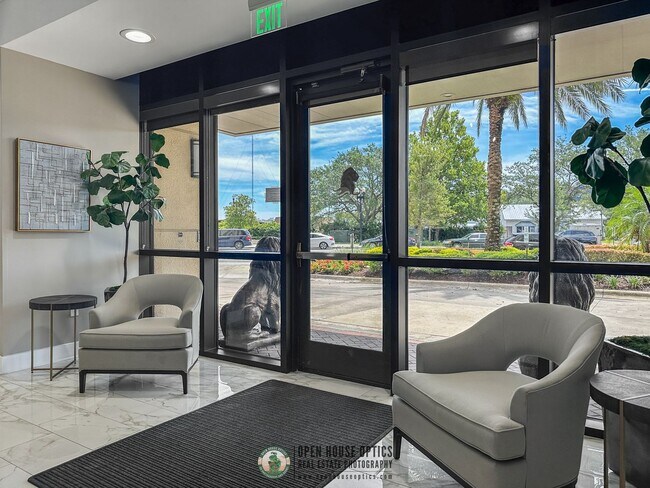 Building Photo - Welcome to San Marco Place!