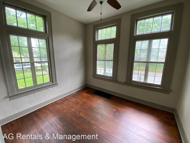 Building Photo - 1302 W Washington Blvd