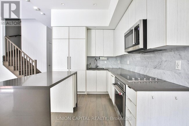 Building Photo - 38 Iannuzzi St