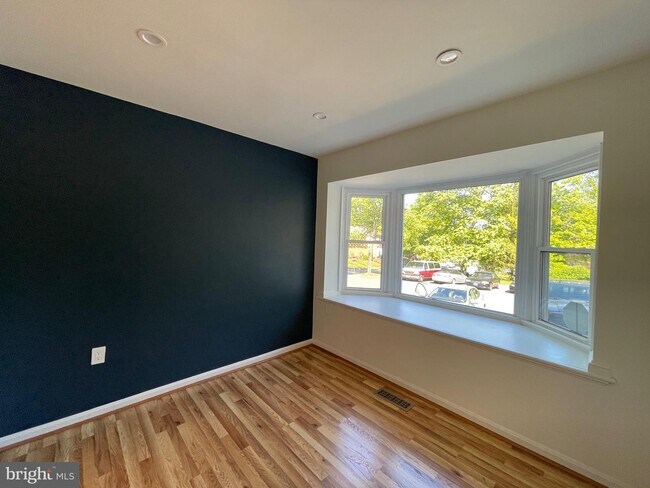 Building Photo - 4556 Metro Ct