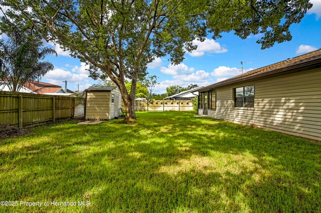 Foto del edificio - 3296 Dolin Ave