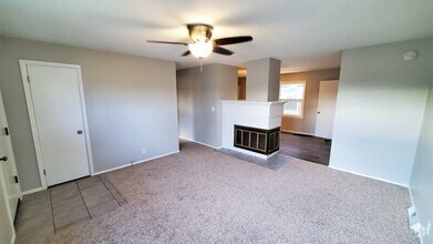 Building Photo - 476 Jacolyn Dr NW