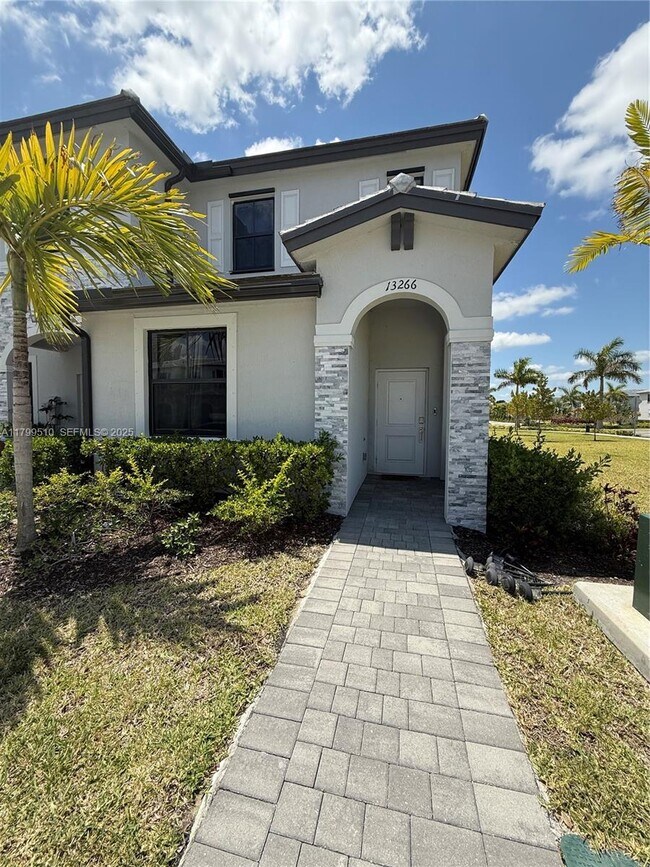 Building Photo - 13266 SW 285th St