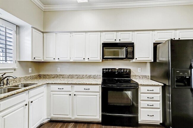 Building Photo - 5968 Woodway Place Ct