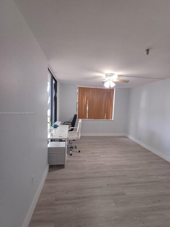 Foto del edificio - 2 bedroom in North Miami Beach FL 33179